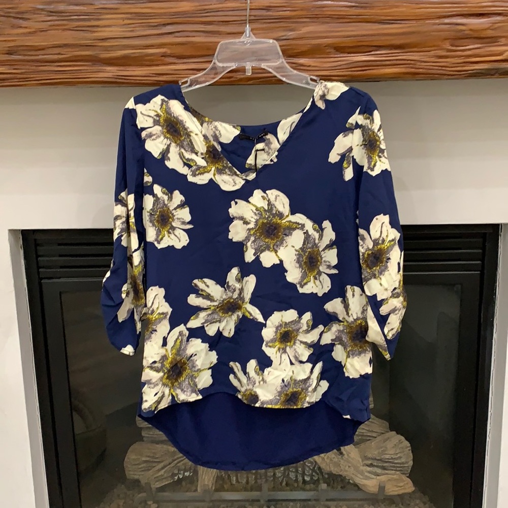 NWT!{West Kei}Sz S Navy Floral 3/4 Sleeve Woven/Knit Top